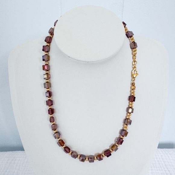 NEW 15.5” Crystal Necklace - Faceted Cubes and Garnet Beads - Handcrafted - Picture 4 of 5